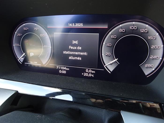 Audi A3 Sportback 1.4 40 TFSIe 16V Sloopvoertuig (2021, Grijs)