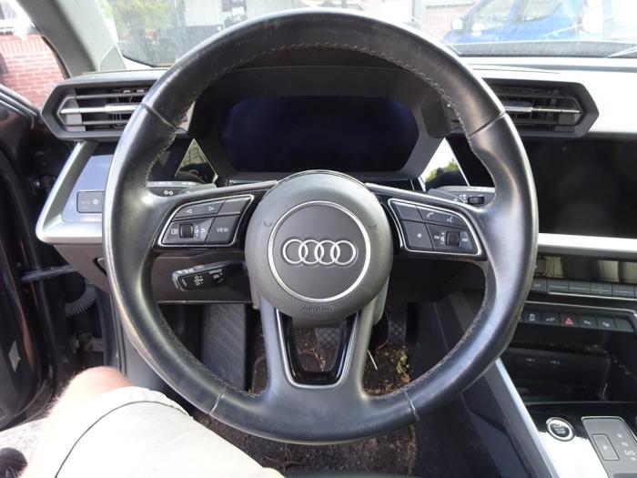 Audi A3 Sportback 1.4 40 TFSIe 16V Sloopvoertuig (2021, Grijs)