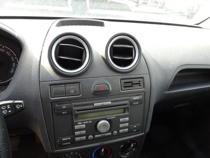 Ford Fiesta 5 1.4 TDCi Sloopvoertuig (2007, Grijs)