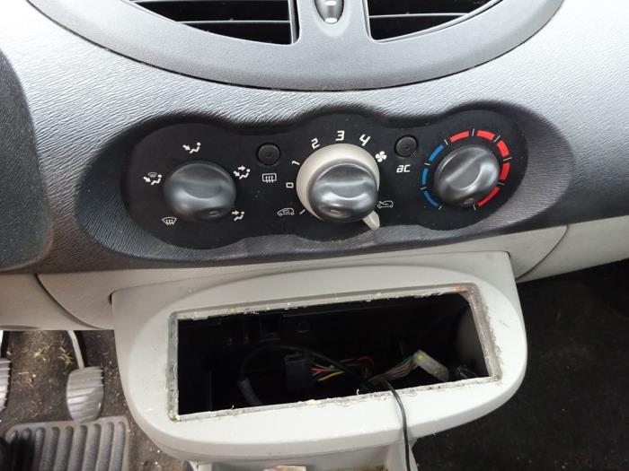 Renault Twingo II 1.2 Sloopvoertuig (2008, Wit)