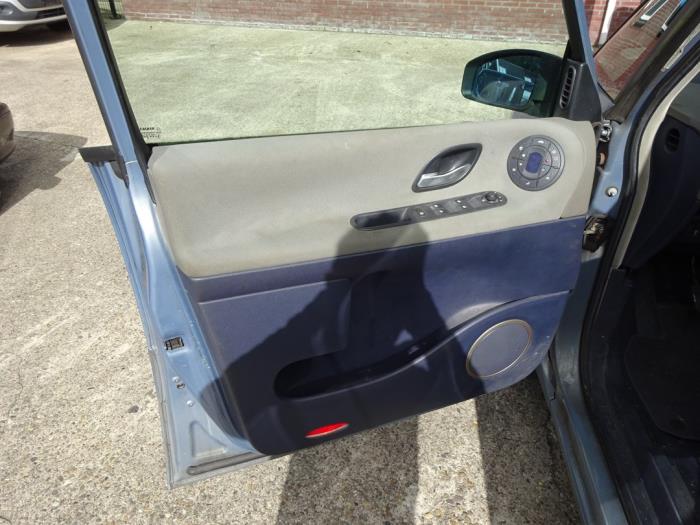 Renault Espace 2.0 16V Turbo Sloopvoertuig (2005, Blauw)