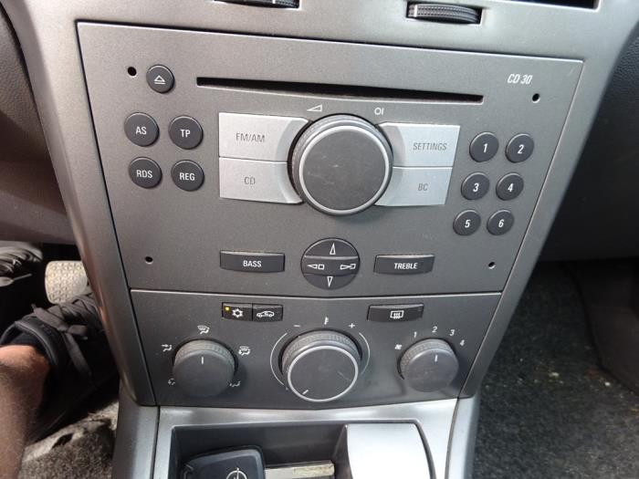 Opel Astra H 1.6 16V Twinport Sloopvoertuig (2005, Grijs)