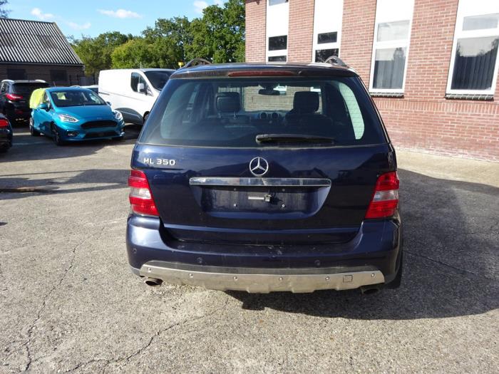 Mercedes ML II 3.5 350 4-Matic V6 24V Sloopvoertuig (2006, Blauw)
