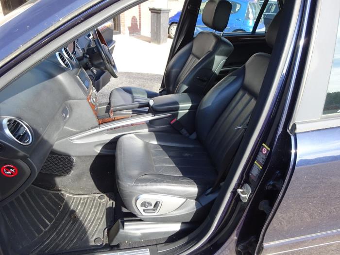 Mercedes ML II 3.5 350 4-Matic V6 24V Sloopvoertuig (2006, Blauw)