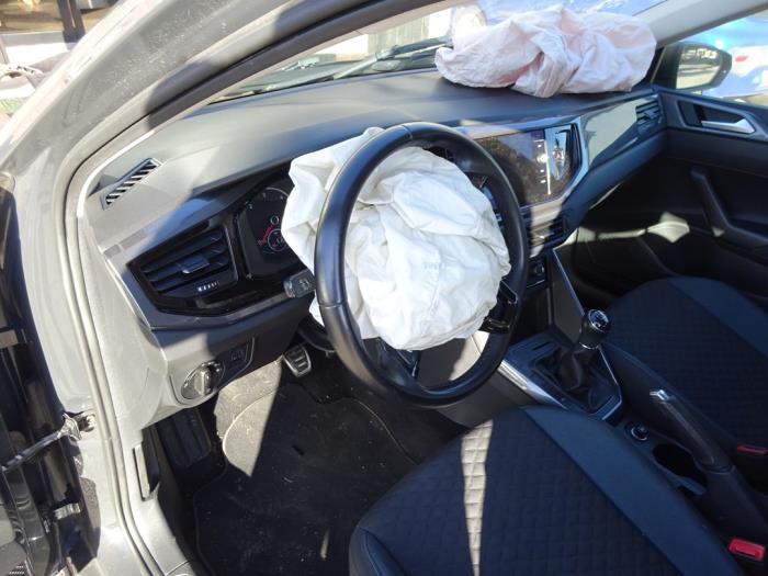 Volkswagen Polo VI 1.6 TDI 16V 80 Sloopvoertuig (2019, Grijs)