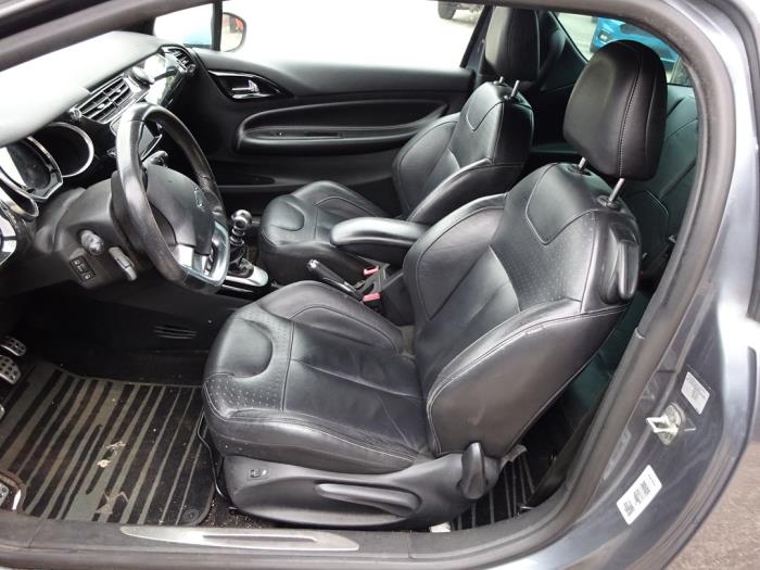 Citroen DS3 1.6 16V VTS THP 155 Sloopvoertuig (2010, Grijs)