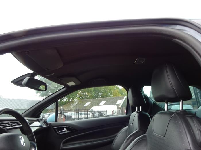 Citroen DS3 1.6 16V VTS THP 155 Sloopvoertuig (2010, Grijs)