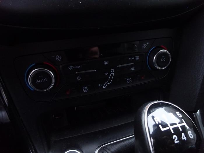 Ford Focus 3 Wagon 1.5 TDCi Sloopvoertuig (2016, Zwart)