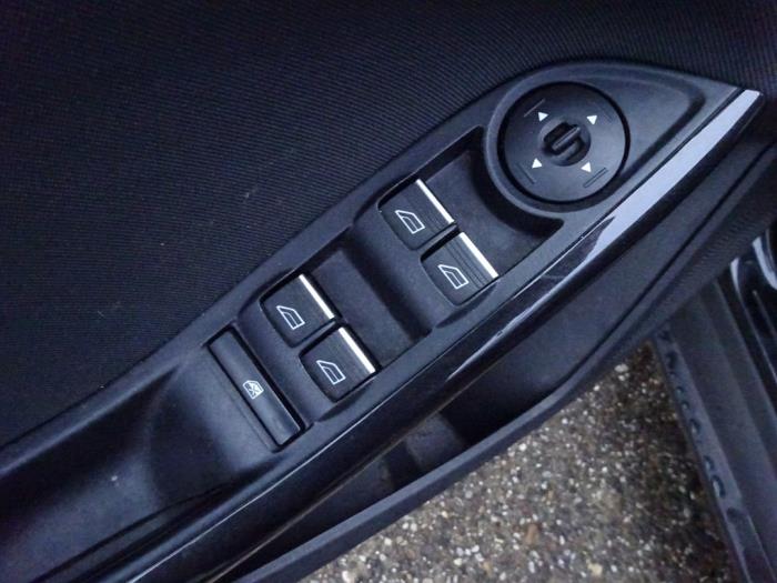 Ford Focus 3 Wagon 1.5 TDCi Sloopvoertuig (2016, Zwart)