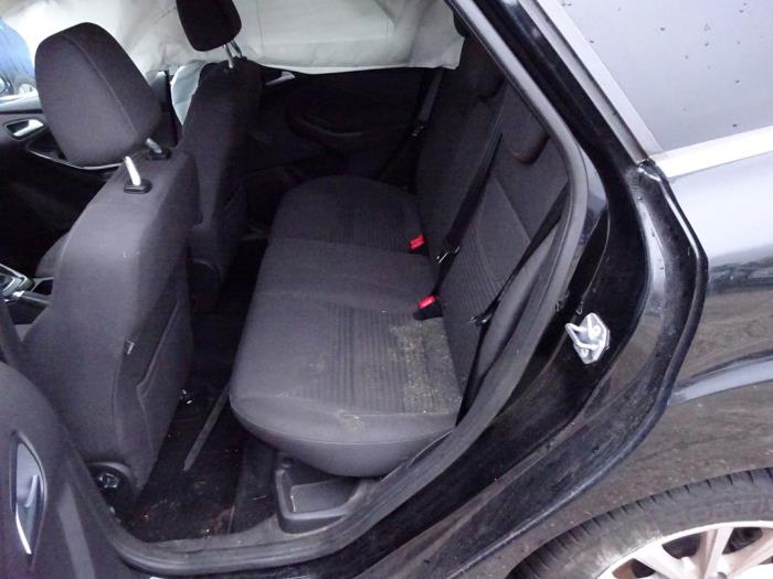 Ford Focus 3 Wagon 1.5 TDCi Sloopvoertuig (2016, Zwart)