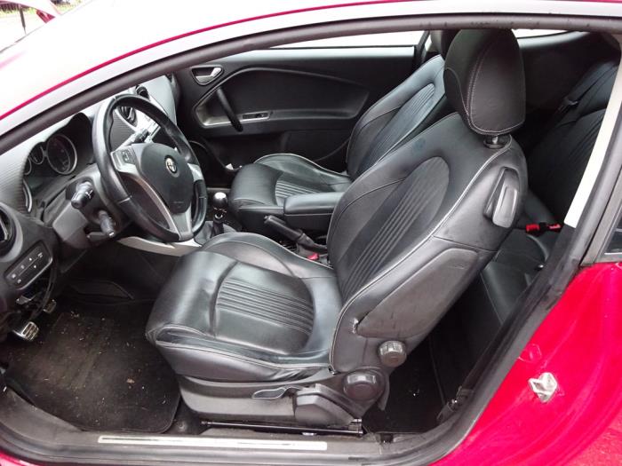 Alfa Romeo MiTo 1.3 JTDm 16V Eco Sloopvoertuig (2011, Rood)