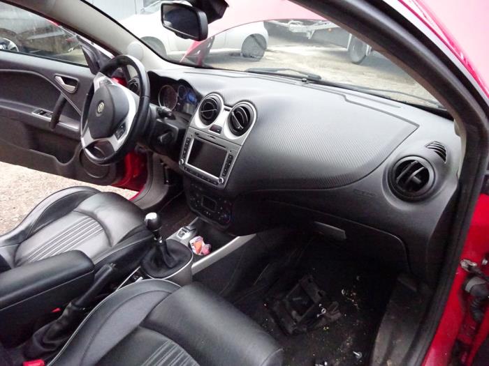 Alfa Romeo MiTo 1.3 JTDm 16V Eco Sloopvoertuig (2011, Rood)