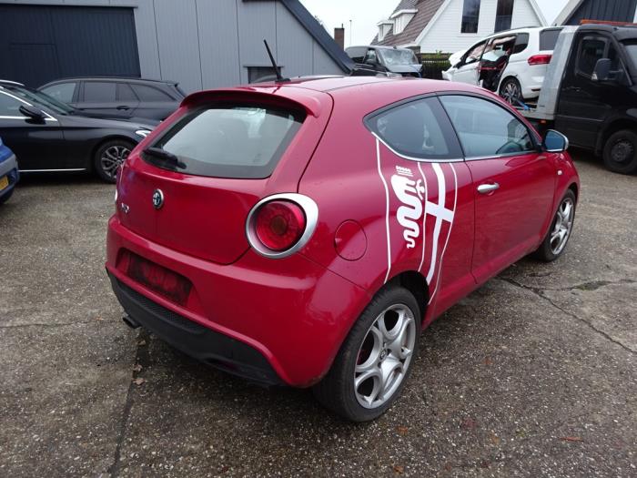 Alfa Romeo MiTo 1.3 JTDm 16V Eco Sloopvoertuig (2011, Rood)