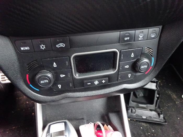 Alfa Romeo MiTo 1.3 JTDm 16V Eco Sloopvoertuig (2011, Rood)