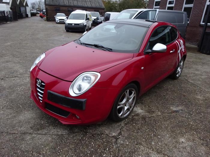 Alfa Romeo MiTo 1.3 JTDm 16V Eco Sloopvoertuig (2011, Rood)