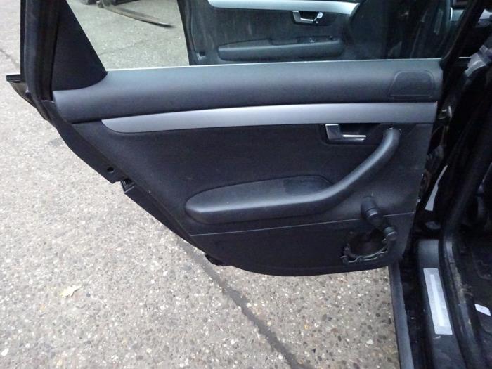 Audi A4 Avant 2.0 20V Sloopvoertuig (2006, Zwart)