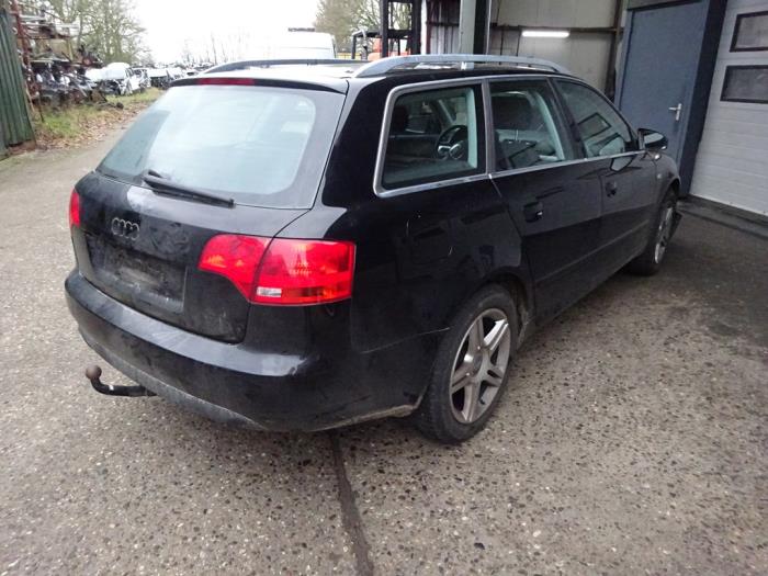 Audi A4 Avant 2.0 20V Sloopvoertuig (2006, Zwart)