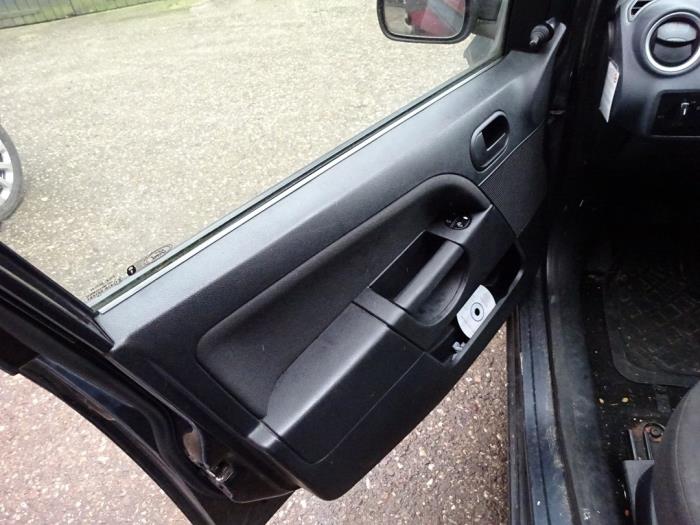 Ford Fiesta 5 1.3 Sloopvoertuig (2007, Grijs)