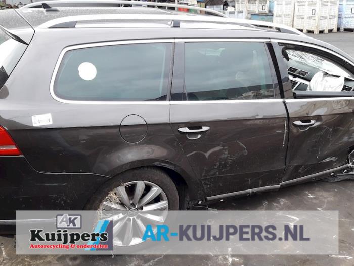 Volkswagen Passat 10-