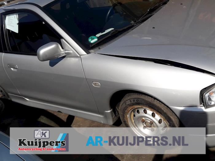 Mitsubishi Colt 00-