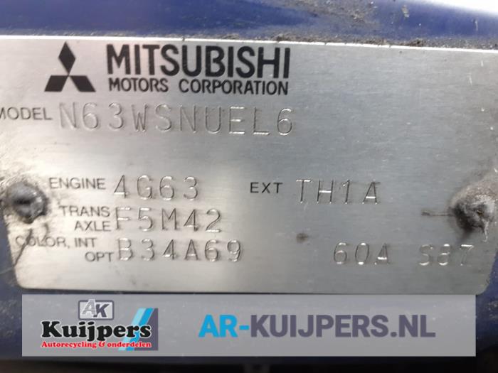 Mitsubishi Space Runner