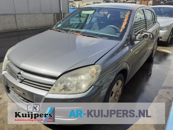 Opel Astra H 04-
