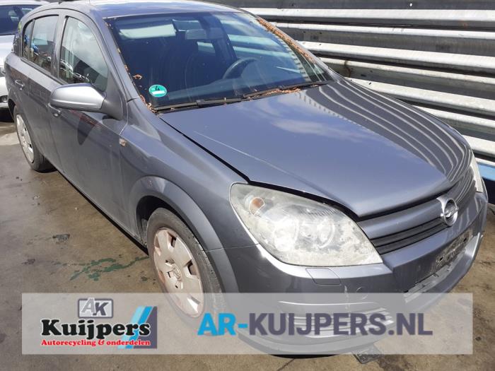 Opel Astra H 04-