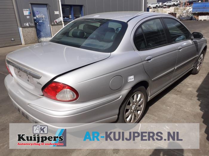 Jaguar X-Type