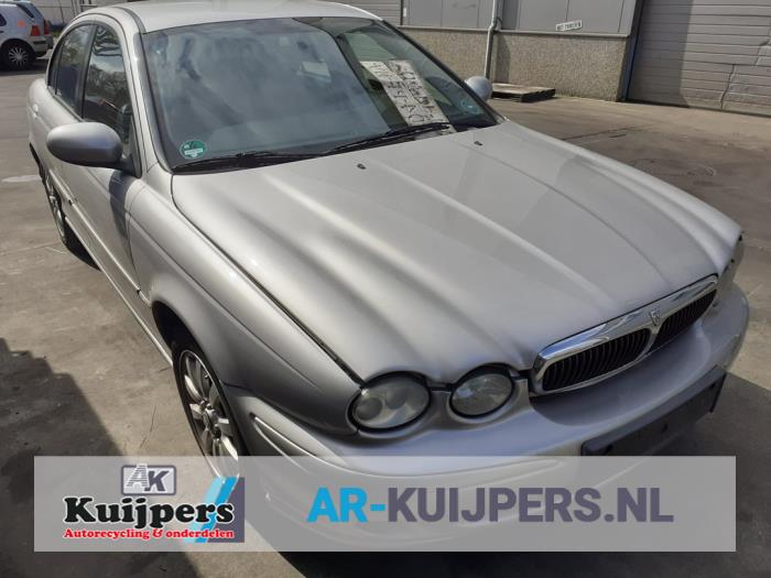 Jaguar X-Type