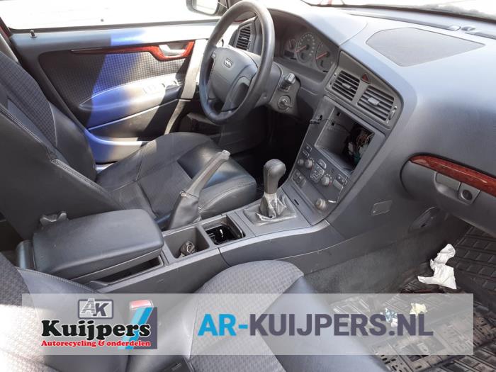 Volvo V70 01-