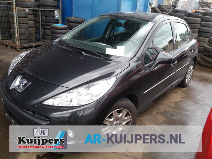 Peugeot 207 1.4 2006-04 / 2013-10