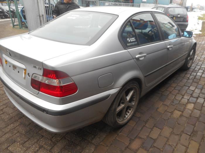 BMW 3-Serie Sloopvoertuig (2000, Zilvergrijs)