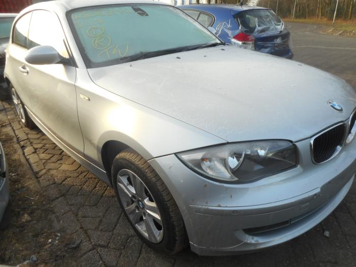 BMW 1-Serie Sloopvoertuig (2007, Zilvergrijs)