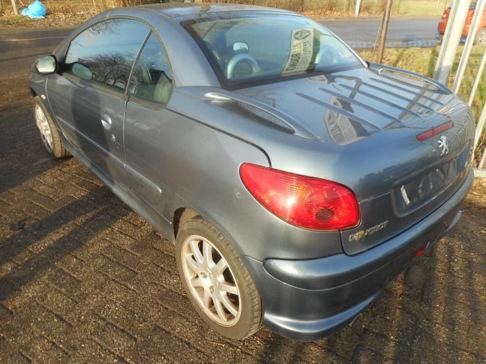 Peugeot 206 CC 1.6 16V Sloopvoertuig (2007, Grijs)