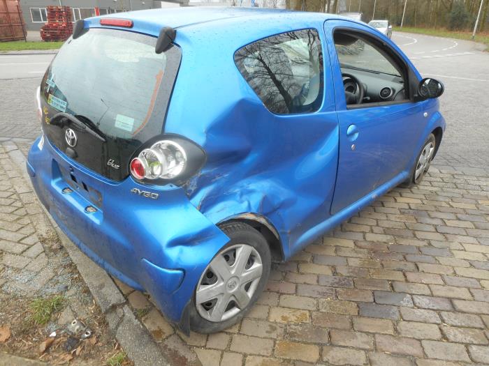 Toyota Aygo 1.0 12V VVT-i Sloopvoertuig (2011, Blauw)