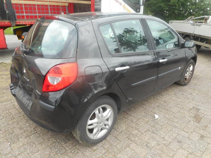 Renault Clio III 1.4 16V Schadevoertuig (2006, Zwart)