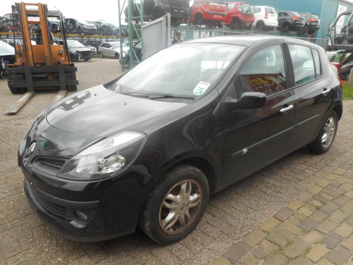 Renault Clio III 1.4 16V Schadevoertuig (2006, Zwart)