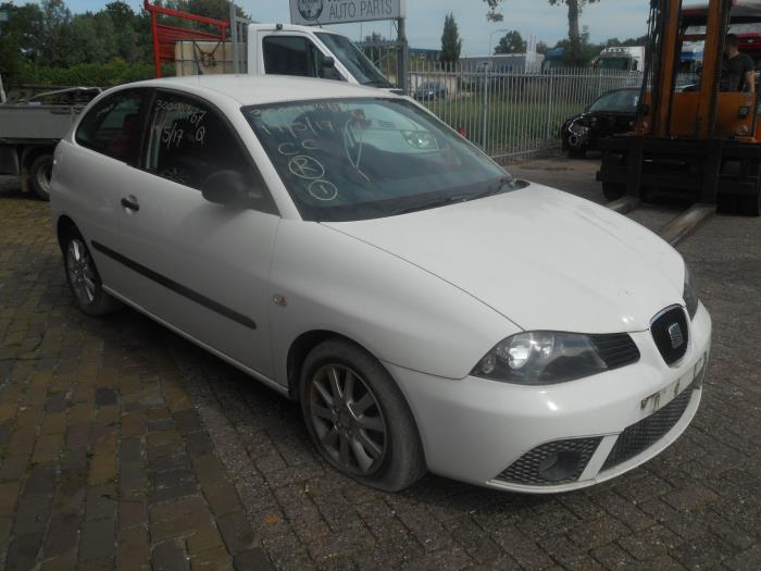 Seat Ibiza Schadevoertuig (2008, Wit)