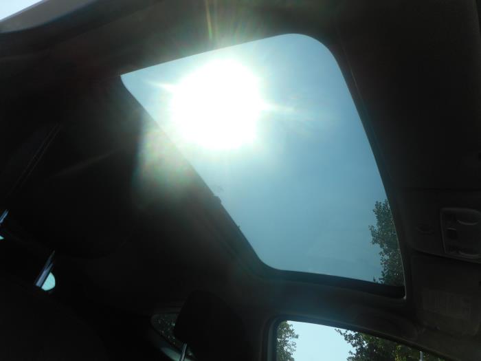 Renault Megane III Coupe 1.5 dCi 105 Schadevoertuig (2010, Wit)