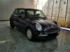 Mini Mini One/Cooper 1.6 16V One Schadevoertuig (2001, Zwart)