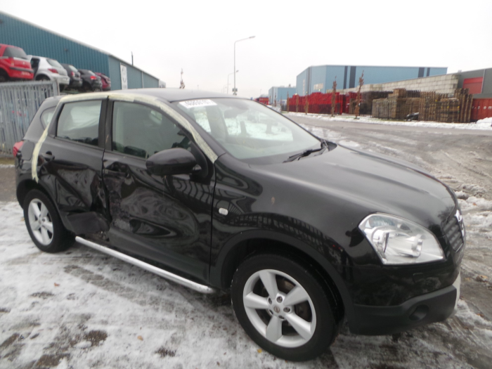 Nissan Qashqai 1.6 16V Schadevoertuig (2007, Zwart)