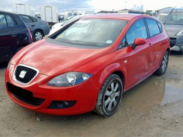 Seat Leon 1.6 Schadevoertuig (2007, Rood)