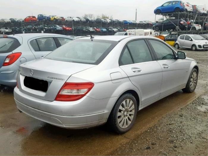 Mercedes C 1.8 C-200K 16V Schadevoertuig (2007, Zilvergrijs)