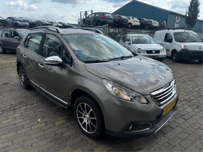 Peugeot 2008 1.2 Vti 12V PureTech 82 Sloopvoertuig (2013, Bruin)