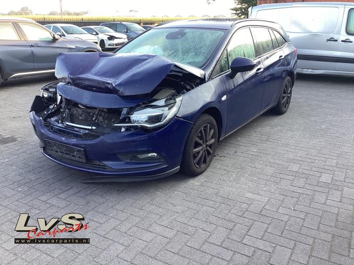 Opel Astra 1.6 CDTI 136 16V 2015-11 / 0-00