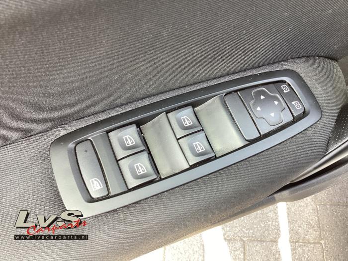 Renault Megane IV Estate 1.5 Energy dCi 110 Sloopvoertuig (2017, Grijs)
