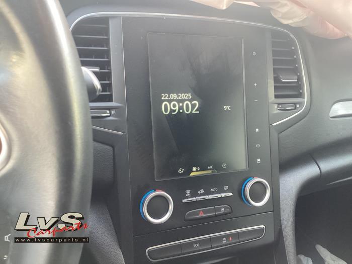 Renault Megane IV 1.2 Energy TCE 100 Sloopvoertuig (2016, Grijs)