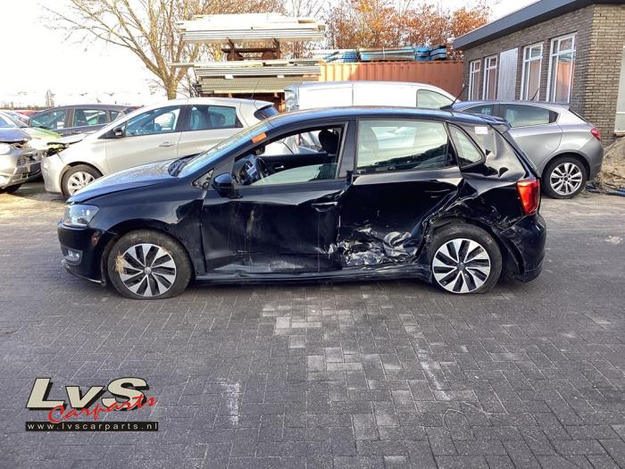 Volkswagen Polo V 1.4 TDI DPF BlueMotion technology Sloopvoertuig (2015, Zwart)
