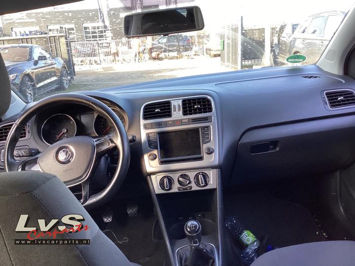 Volkswagen Polo V 1.4 TDI DPF BlueMotion technology Sloopvoertuig (2015, Zwart)