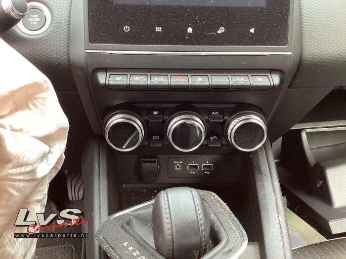 Renault Clio V 1.0 TCe 90 12V Sloopvoertuig (2021, Rood)